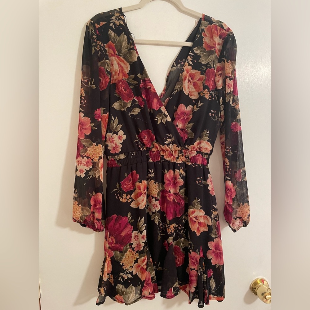 NWT: Francesca’s Brand New Mini Floral Dress - Picture 1 of 3